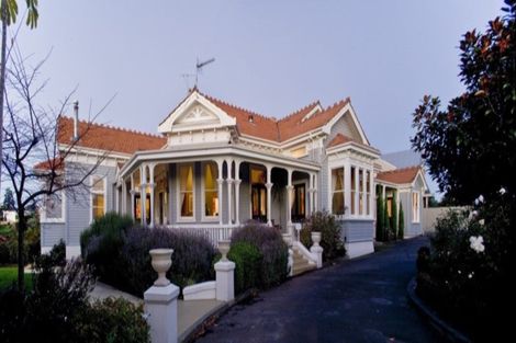 Photo of property in Mchardy Homestead, 11 Bracken Street, Hospital Hill, Napier, 4110