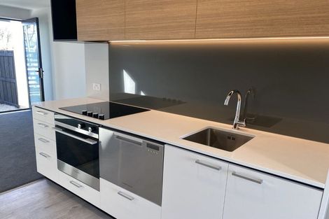 Photo of property in 2/302 Fitzgerald Avenue, Christchurch Central, Christchurch, 8013