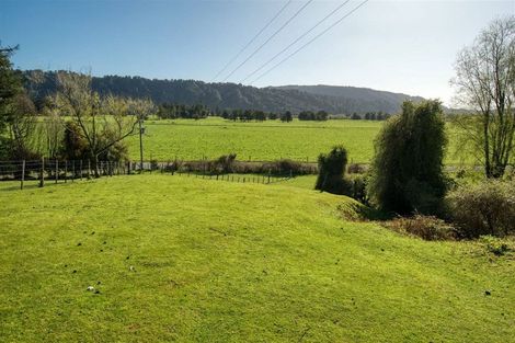 Photo of property in 317 Poerua Valley Road, Harihari, 7884