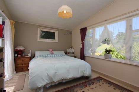 Photo of property in 10 Coote Road, Bluff Hill, Napier, 4110