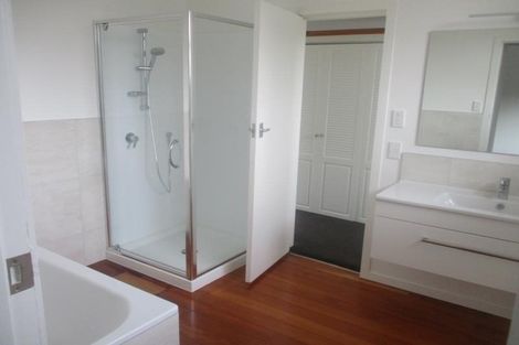 Photo of property in 395 Te Moana Road, Waikanae, 5036