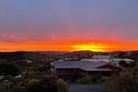 Photo of property in 111 Centennial Drive, Whitianga, 3510