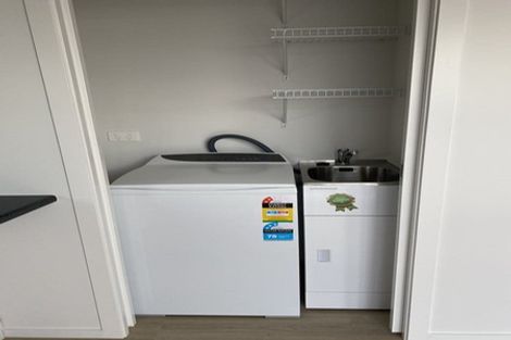 Photo of property in 21 Hillcrest Road, Hillcrest, Hamilton, 3216