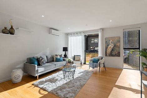 Photo of property in 22 Rua Kai Way, Brooklyn, Wellington, 6021