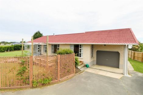 Photo of property in 15 Whitestone Crescent, Weston, Oamaru, 9401