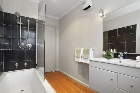 Photo of property in 3/84 Holly Road, St Albans, Christchurch, 8014