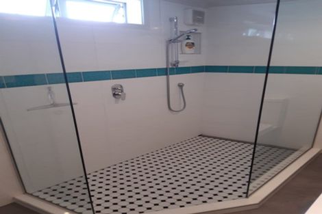 Photo of property in 10 Alexander Road, Raumati Beach, Paraparaumu, 5032