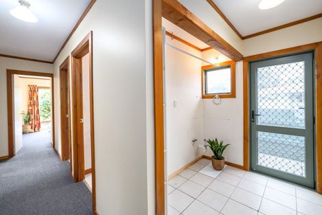 Photo of property in 3 Kowhai Grove, Featherston, 5710
