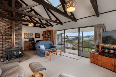 Photo of property in 32 Forrester Drive, Welcome Bay, Tauranga, 3112