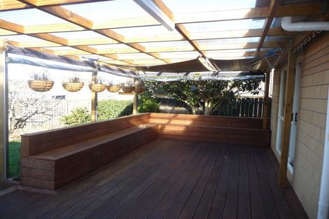 Photo of property in 4 Ballyroney Place, East Tamaki, Auckland, 2013