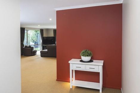 Photo of property in 12 Fuchsia Place, Halswell, Christchurch, 8025