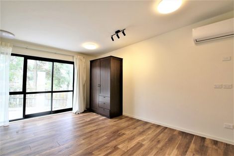 Photo of property in 1/10 Altair Place, Windsor Park, Auckland, 0632