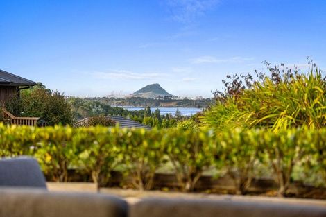 Photo of property in 27 Greenvale Place, Welcome Bay, Tauranga, 3112