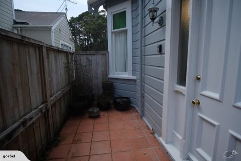 Photo of property in 14au5 Glenmore Street, Thorndon, Wellington, 6011