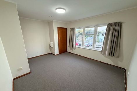Photo of property in 3-5 York Place, Cannons Creek, Porirua, 5024