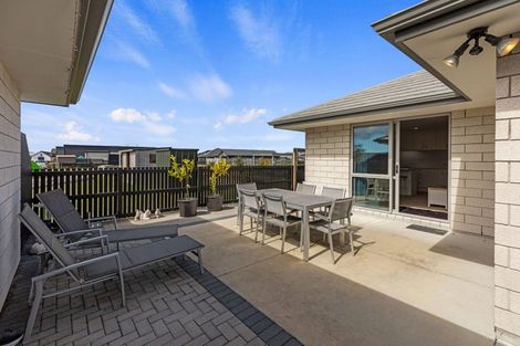 Photo of property in 3 Crest Way, Papamoa, 3118