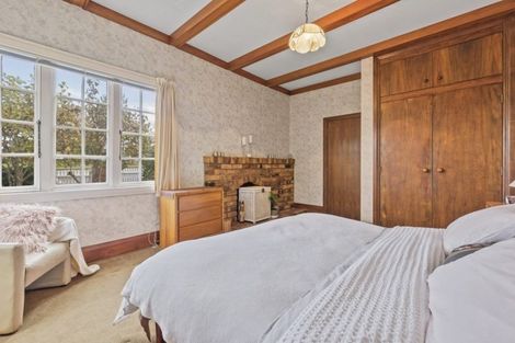 Photo of property in 195 Queen Street, Northcote Point, Auckland, 0627