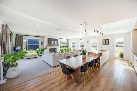 Photo of property in 9 Paterson Lane, Kelvin Grove, Palmerston North, 4470