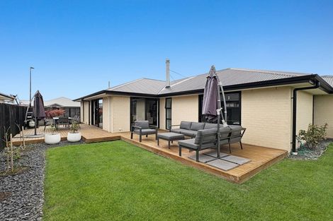 Photo of property in 30 Minerva Crescent, Woodend, 7610