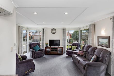 Photo of property in 15 Becmead Drive, Harewood, Christchurch, 8051