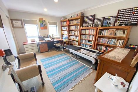 Photo of property in 57 Fields Parade, Oteha, Auckland, 0632