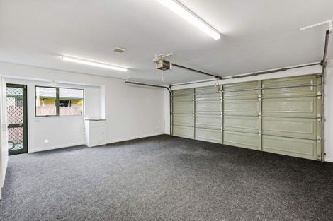 Photo of property in 179 Lakeside Drive, Orewa, 0931