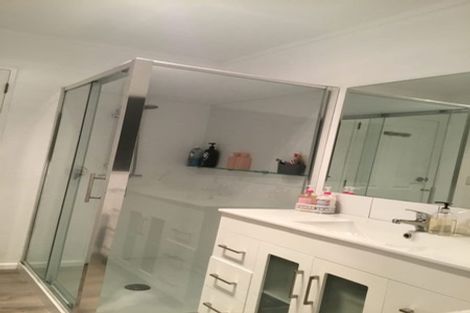 Photo of property in 5 Colenso Place, Otaki Beach, Otaki, 5512