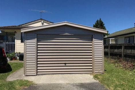 Photo of property in 2/10 Ebenezer Way, Clendon Park, Auckland, 2103