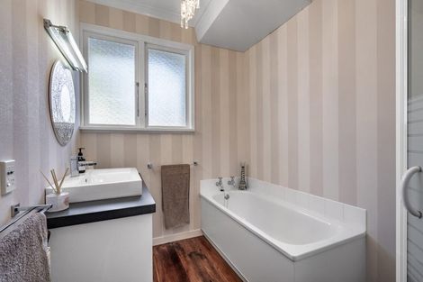 Photo of property in 74 Layard Street, Windsor, Invercargill, 9810