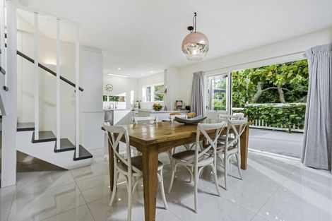 Photo of property in 2/21 Brook Street, Milford, Auckland, 0620