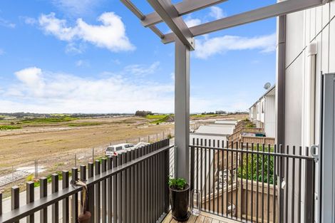 Photo of property in 24 Pukewhero Rise, Westgate, Auckland, 0614