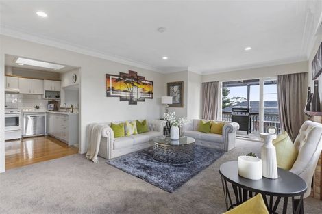 Photo of property in 3 Aeroview Drive, Beach Haven, Auckland, 0626