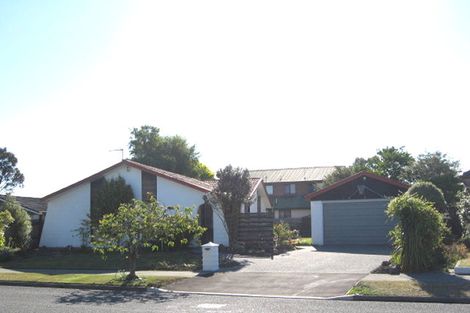 Photo of property in 31 Valecrest Avenue, Parklands, Christchurch, 8083