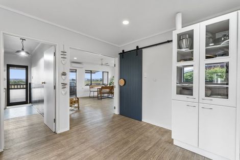 Photo of property in 196 Pukehina Parade, Pukehina, Te Puke, 3189