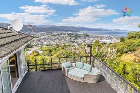 Photo of property in 79 Miromiro Road, Normandale, Lower Hutt, 5010