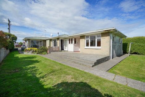 Photo of property in 16 Dunbeath Crescent, Kew, Invercargill, 9812