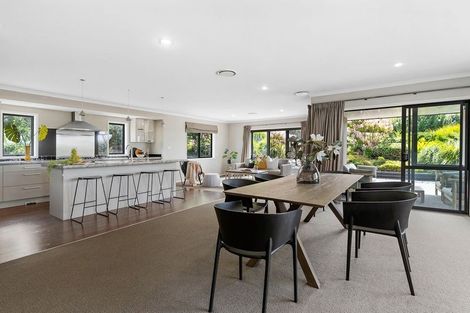 Photo of property in 3 Gavinike Place, Waimauku, 0812