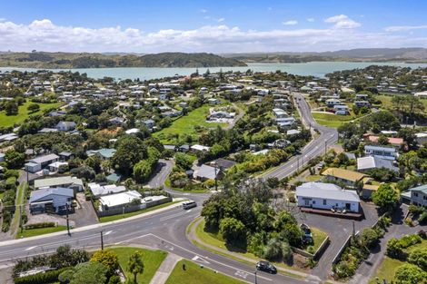 Photo of property in 23 Main Road, Raglan, 3225