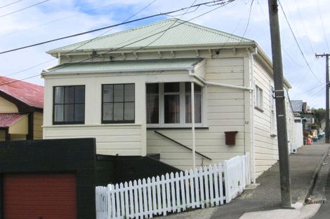 Photo of property in 12 Herald Street, Berhampore, Wellington, 6023