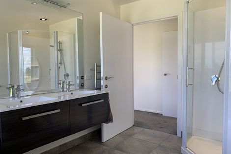 Photo of property in 24 Oakdale Drive, Kinloch, Taupo, 3377