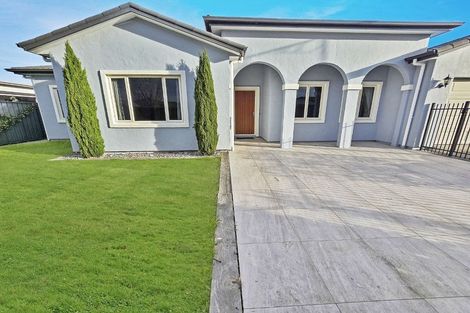 Photo of property in 16 Palliser Place, Poraiti, Napier, 4112