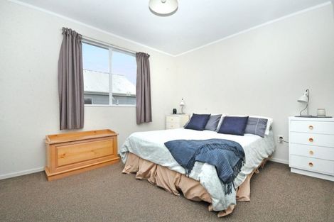 Photo of property in 20 Elisa Lane, Ranui, Auckland, 0612