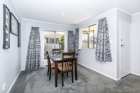 Photo of property in 9 Page Place, Hamilton East, Hamilton, 3216