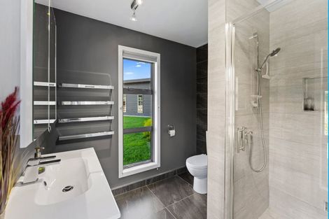 Photo of property in 191 Harakeke Road, Te Horo, Otaki, 5581