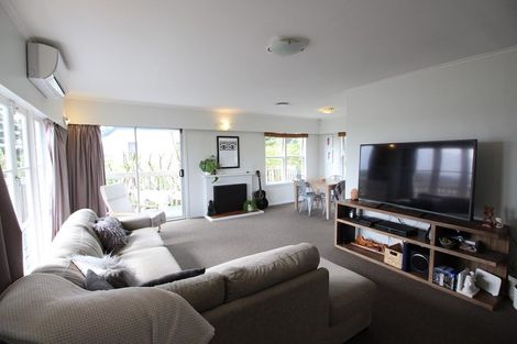 Photo of property in 7 Aeroview Drive, Beach Haven, Auckland, 0626