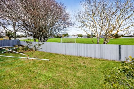 Photo of property in 14 Karaka Street, Merrilands, New Plymouth, 4312