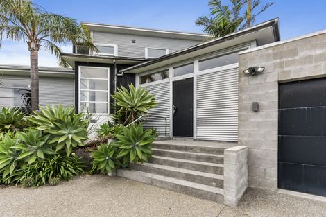 Photo of property in 10 Churchill Road, Cockle Bay, Auckland, 2014
