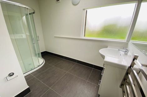 Photo of property in 156 Bleakhouse Road, Mellons Bay, Auckland, 2014