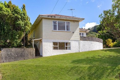 Photo of property in 4 Tainui Terrace, Tawa, Wellington, 5028