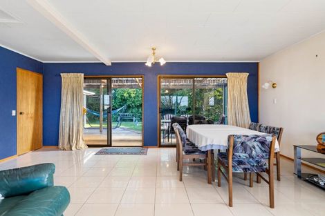 Photo of property in 115 Park Avenue, Whangamata, 3620